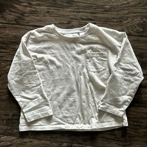 Kids Zara, long sleeve pocket tee, size 3-4